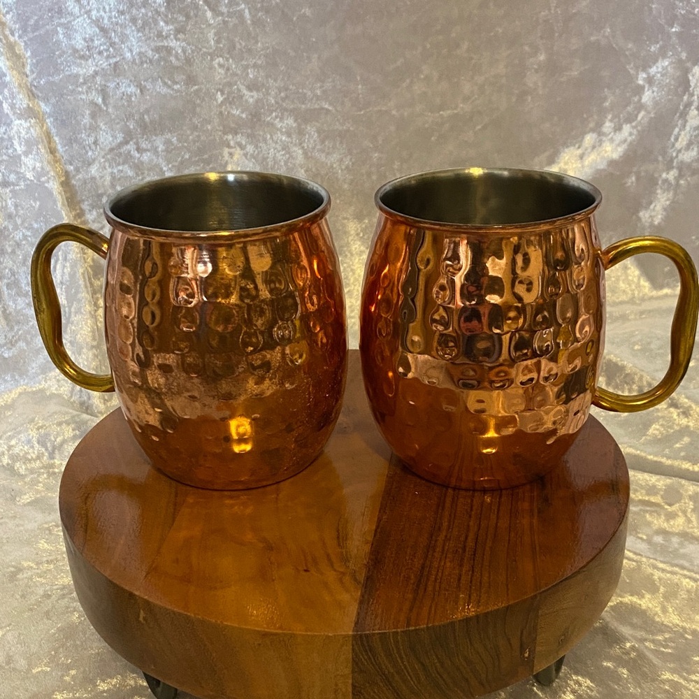 Godinger Hammered Copper Moscow mule Mugs with Gold Handles